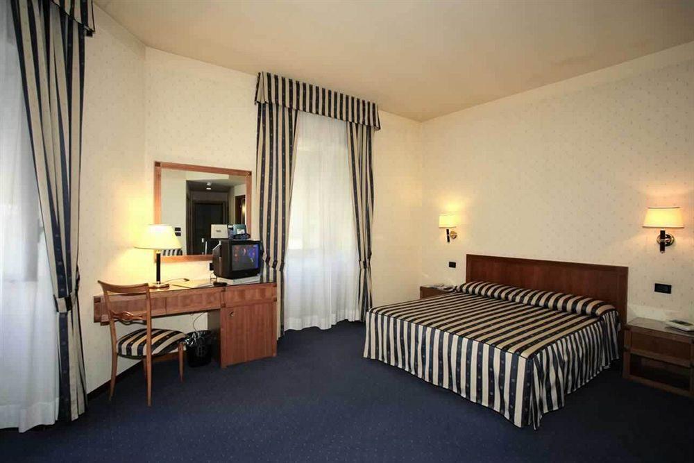 Hotel De Paris Terni Eksteriør bilde